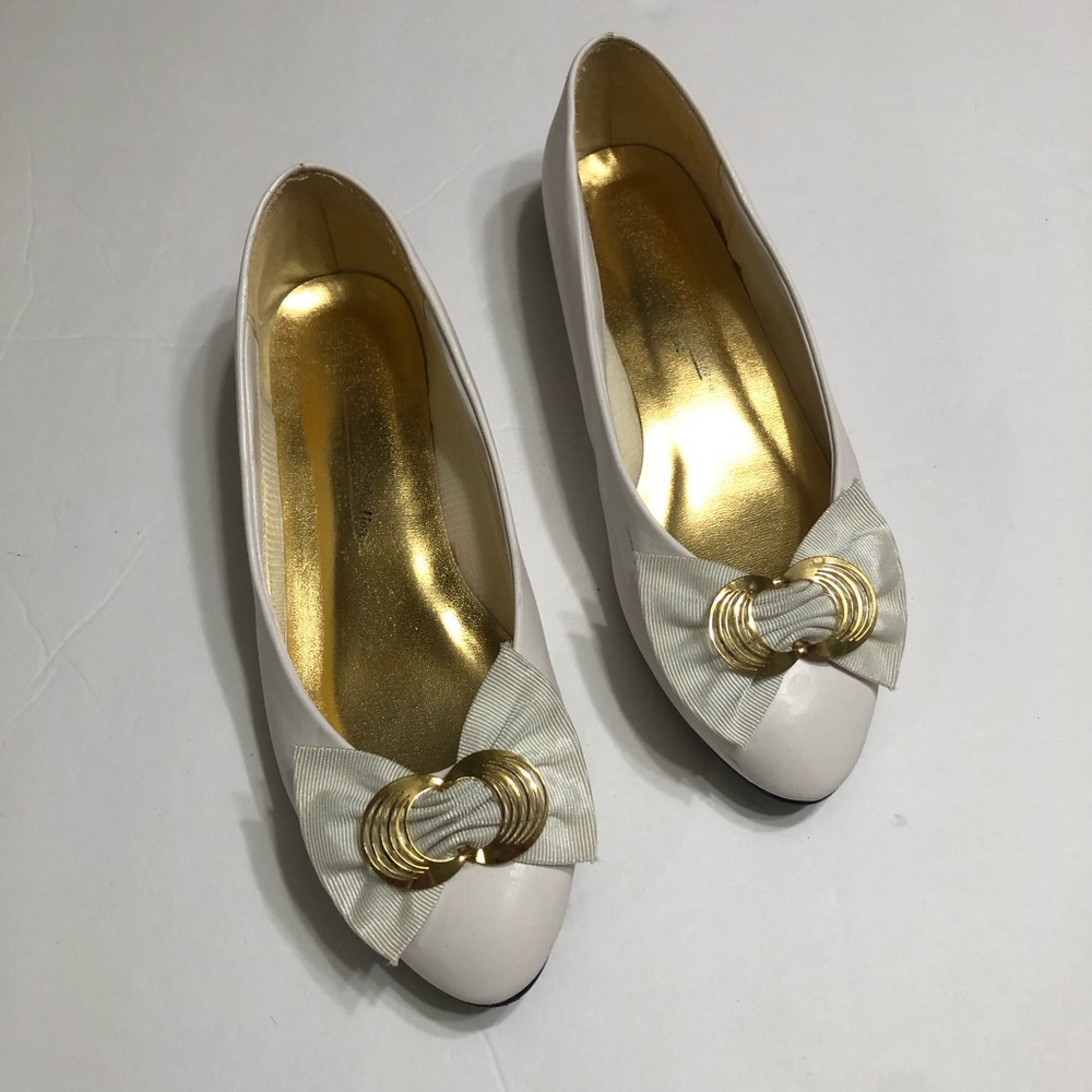 White Flats with Decorative Bows